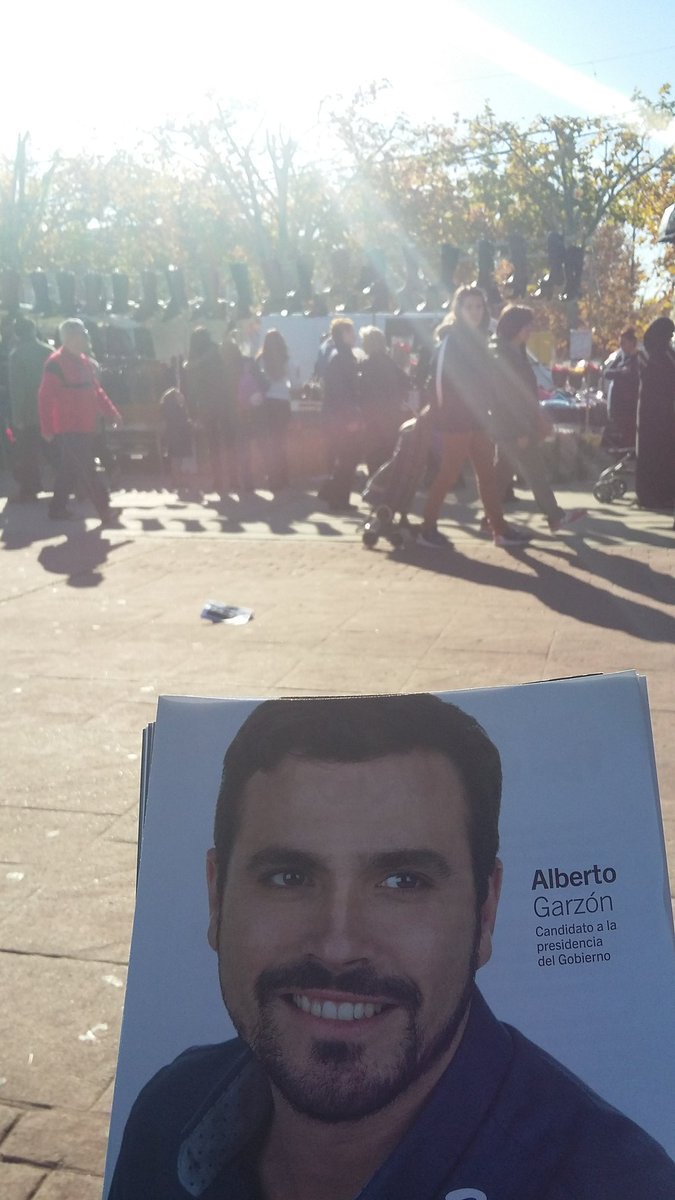 VaneLillo's tweet photo. Hoy en #Getafe difundiendo el mensaje de @Unidadpopular__ @iunida entre nuestra gente! https://t.co/LK8N9n2EQu