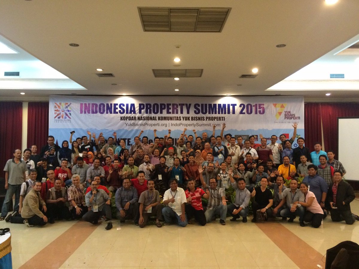 Terima kasih telah hadir pada Indonesia Property Summit 2015 - #KopDarNasYBP.
<a href="/AryoDiponegoro/">Diponegoro Aryo</a> <a href="/IwanRektor/">Iwan Rektor</a>
