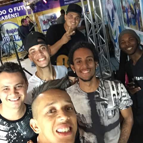 AndreyOiveira's tweet image. E hoje a noite foi assim ! #2show #SemLimites #JajaPegarEstrada #HoraDeDescansar ✌✌👊