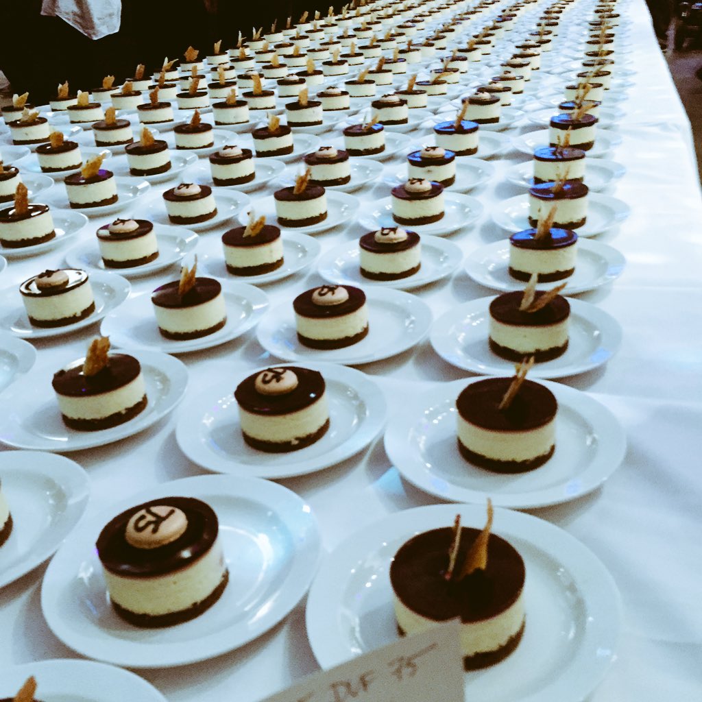mikkelwrang's tweet photo. Klar til fødselsdagspamp #DUFDM15 @KonsStud @danskungdom #75aar #pamp https://t.co/k4pqSuBdje