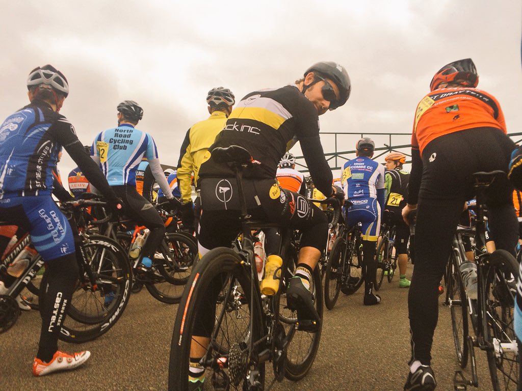 SaddleDrunk's tweet photo. Start of @ImperialCycles #winterseries2016 @BlackIncWheels @lky7s @cmcoffeeroaster @KuaiSports @W5Physio #velomec https://t.co/r4fVopuTvO