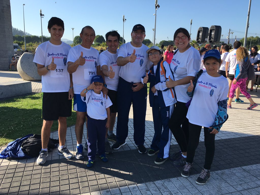 iglesiadeconce's tweet photo. Ya estamos en el Parque Bicentenario! Monseñor está listo para correr por el #MDM2015 https://t.co/xepc3lapHk