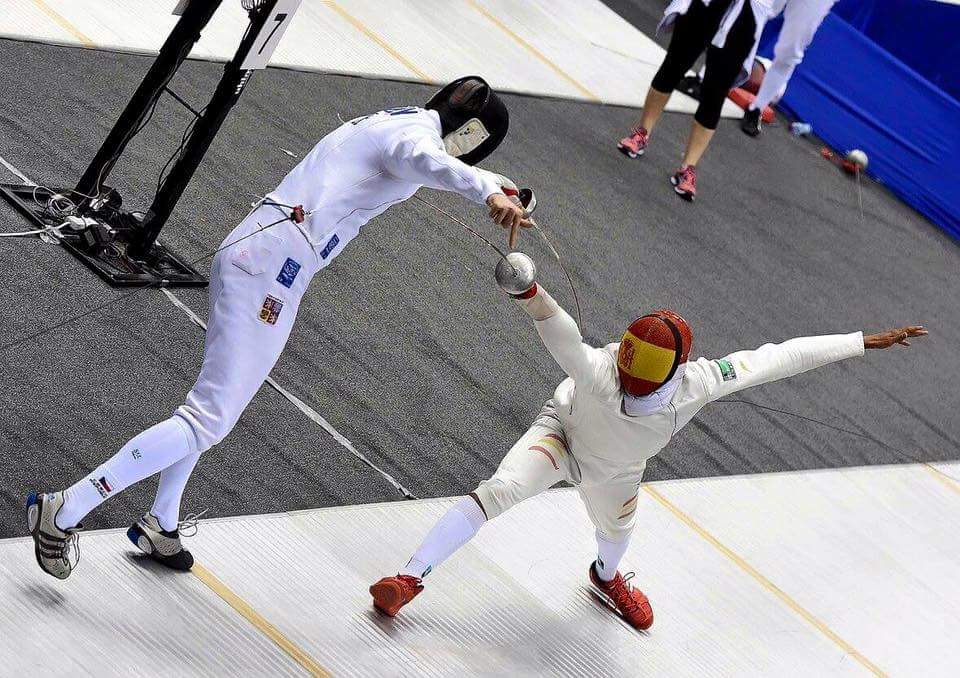 En minutos Yulen Pereira disputará el combate de esgrima que dará el pase para estar entre los mejores del mundo