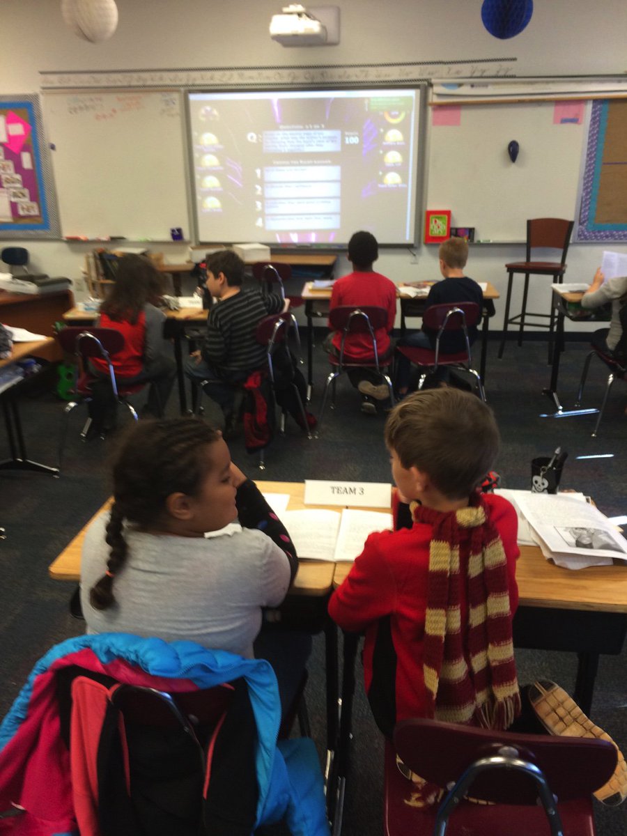 craniumcore's tweet photo. “So, let’s talk and THINK about this before we answer.” 3rd &amp; 4th graders collaborating in Pensacola, FL. #ELAgaming https://t.co/cPtgGG0osF