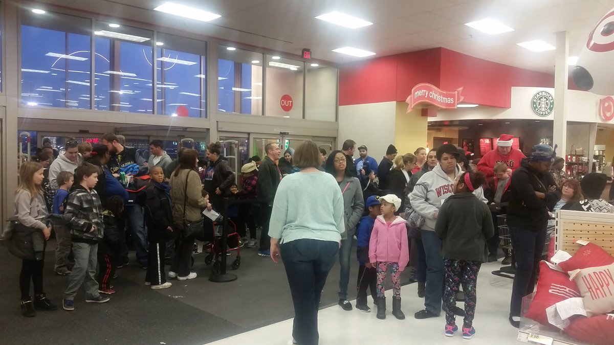 Ready for the West Allis Target Gift Experience! #G196tidalwave #whatmattersmost <a href="/slgerulski/">Sarah</a> <a href="/laren_john/">John Mac Laren</a>