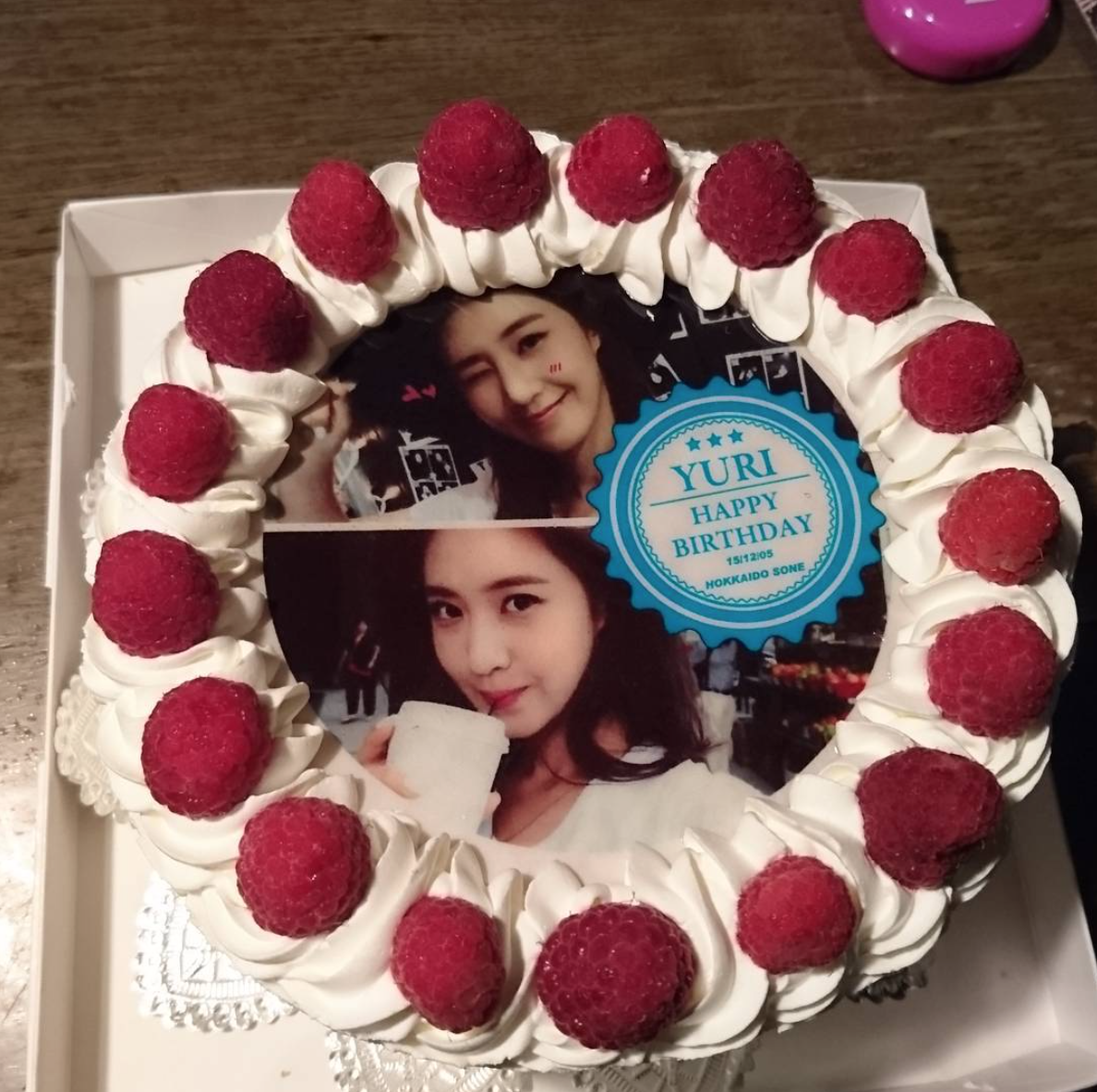 asoshiation's tweet photo. Thank you, Yulbbas around the world ❤️ #HappyBirthdayKwonYuri #유리야생일축하해 #TodayisYuriDay https://t.co/hISM05tU4V