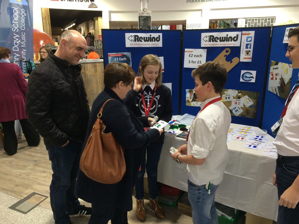 Cape_DT's tweet photo. @RewindProducts selling to some happy customers @capeschool @YECornwall well done guys https://t.co/m301UXdm8r