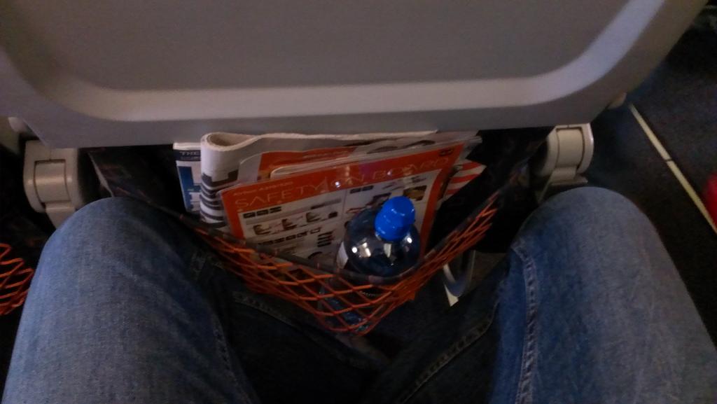 SamBrowne15's tweet image. #bigGuyProblems #cramThemIn