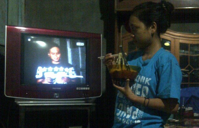 nurina_puja's tweet image. #QUIS @jejakparanormal #JEJAKPARANORMAL seriuss bgt liat aksi ny @KiPranaLewu smpe lupa sm yg dibawa gk dimakan2..