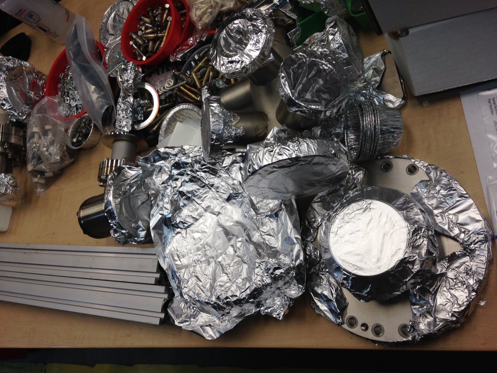 MsNaudts's tweet image. Give an example of what you get when high tech and low tech combine? A synchrotron! @CanLightSource #210phys