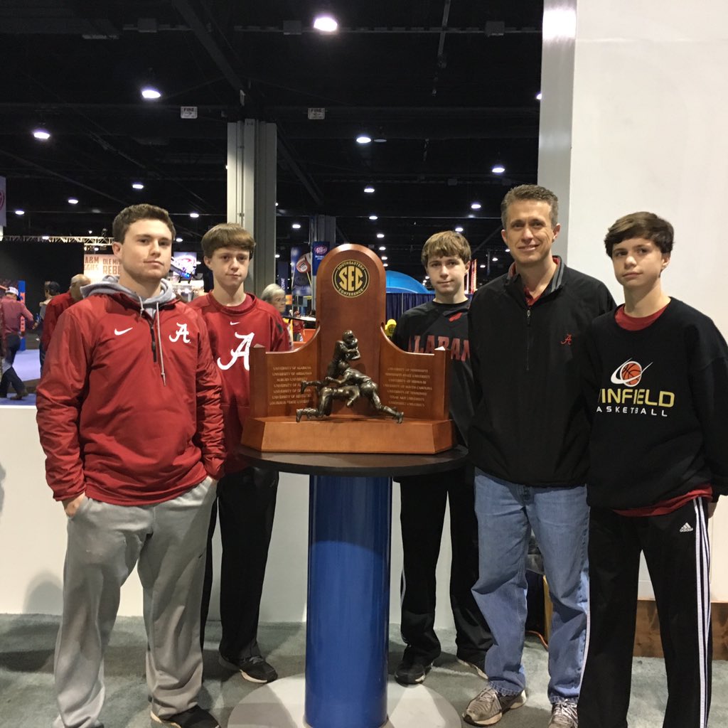 bradua's tweet photo. Here to win another SEC champ #attsecchamp #rolltide https://t.co/GRWTfiASKd