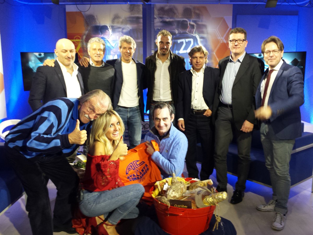 atalantachannel's tweet photo. Dopo aver festeggiato a Roma ci sarà il bis contro il Palermo ? #Seiladea #canale216 digitale di #Seilatv. #Atalanta https://t.co/oDYobvnlyT