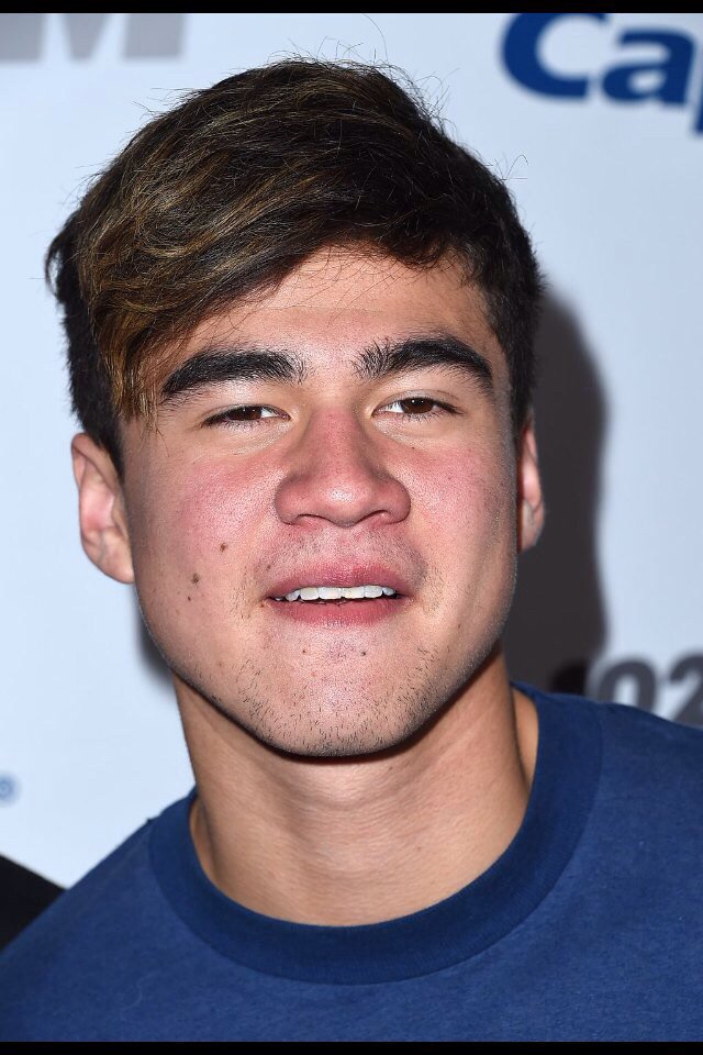 badbloodlrh98's tweet photo. but guys he has facial hair 😩😅

#MTVStars 5 Seconds Of Summer 

#VideoMTV2015 5 Seconds Of Summer https://t.co/swRWKv6c3v
