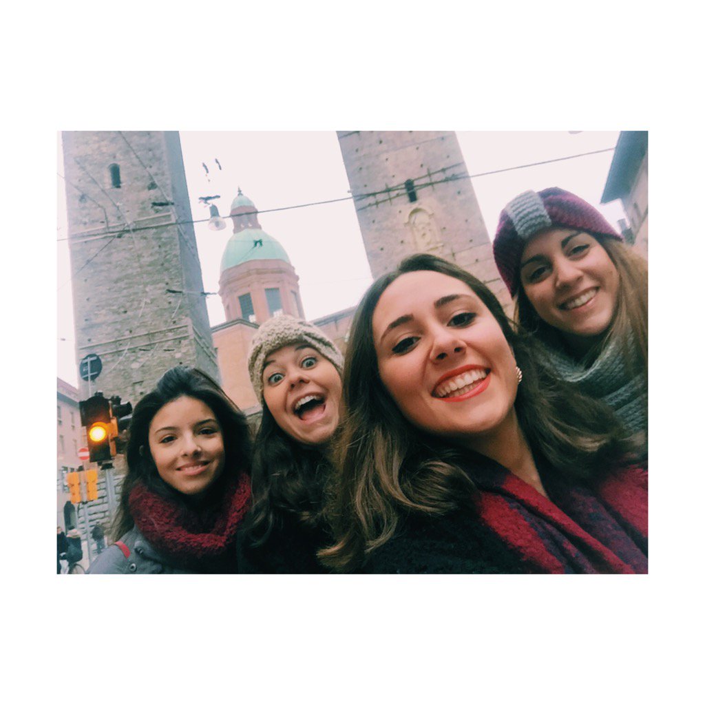 bbeamartinez03's tweet photo. Desde Bologna con amore https://t.co/NMqpeD2dOS