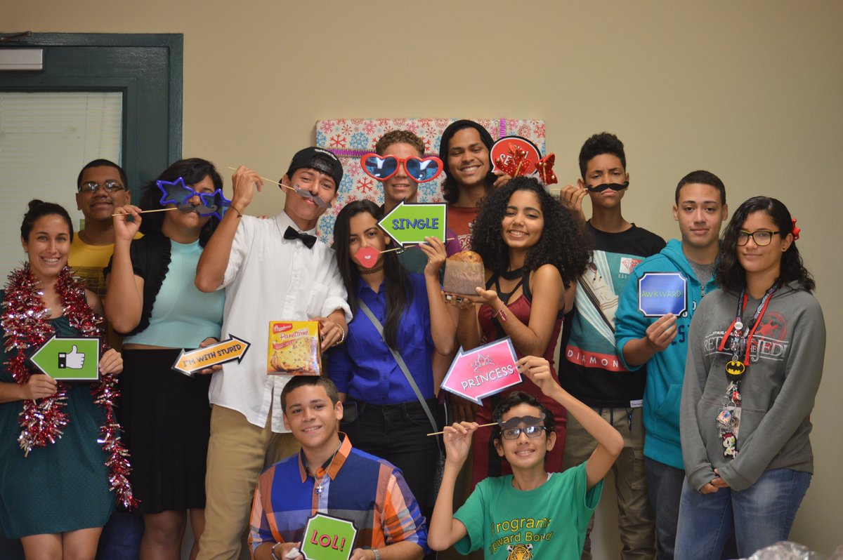 CCPaisaje's tweet photo. @CCPaisaje Celebrando otro semestre exitoso de #PLAC! https://t.co/290BeZMpv3