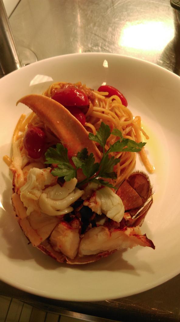How about some lobster spaghetti for a treat? #greekflavours # cycleholidays #evia # eretria