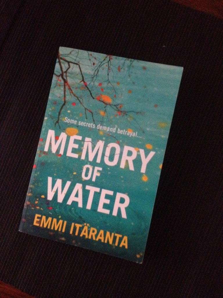 StockdaleArtist's tweet image. Next book...@emmi_elina #MemoryOfWater