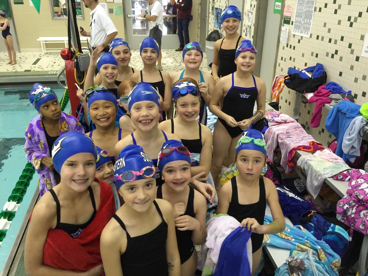 JoelDanielElber's tweet photo. 10 and unders tearing it up at the Zionsville meet! #TheGrind16 #RoyalNation https://t.co/EuKwBHXXvx