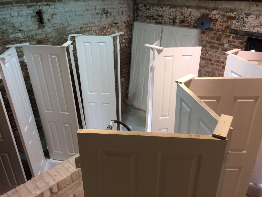TheSprayMasters's tweet photo. Did we mention we spray perfect doors every time #spraying #decorating #spalding https://t.co/oWNFo9SLDU