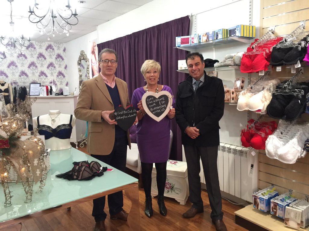 MarkPawsey's tweet photo. I met some great independent Rugby traders today @rugbytowntweets @keeplocalwarks #SmallBusinessSaturday https://t.co/AqJNjTHPK7