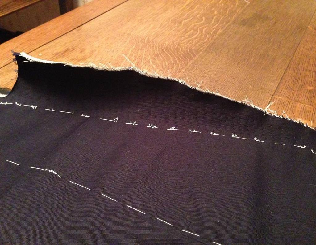 clino_ch's tweet photo. Shaping the revere #lookatthatcurve #bespoketailoring #fashionatelier #nothingbeatsthefeel… https://t.co/TiSXYWNnUG https://t.co/exJVmwMJ3G