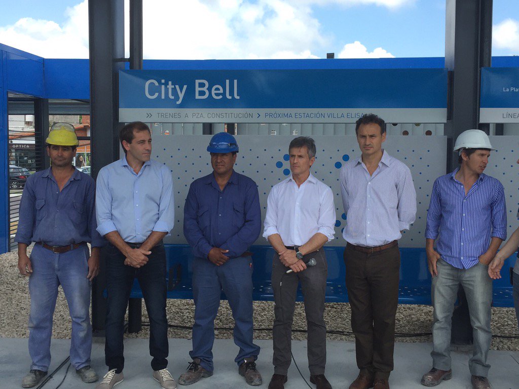 Compartimos el acto inaugural de la nueva estación de @CityBellMLP junto a <a href="/CFKArgentina/">Cristina Kirchner</a> <a href="/RandazzoF/">Florencio Randazzo</a> y <a href="/JulioGarro/">Julio Garro</a>