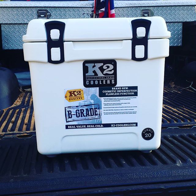 K2Coolers's tweet photo. Last hour to pick up a Scratch &amp; Dent K2 Cooler at our Warehouse Sale, or free shipping online w/ code S&amp;DFREE https://t.co/EO3QwRzP7f