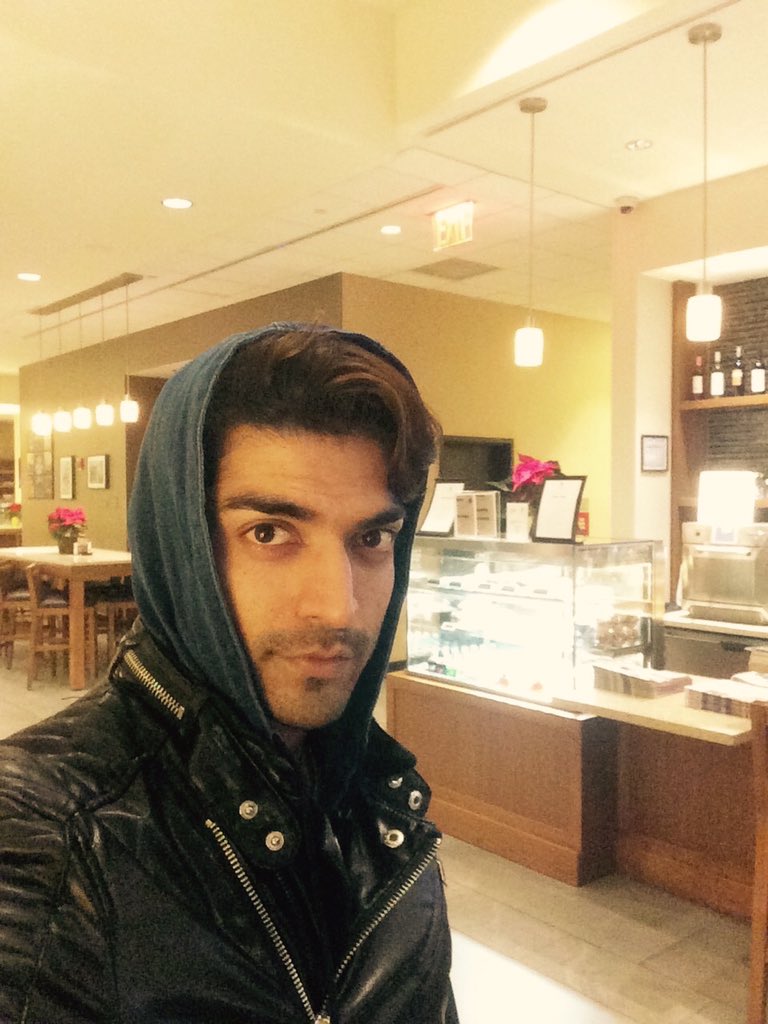 Ok guys!Back to work,whenever I get time will reply to as many as I can!Here's one more picture for u all!!Love yah!