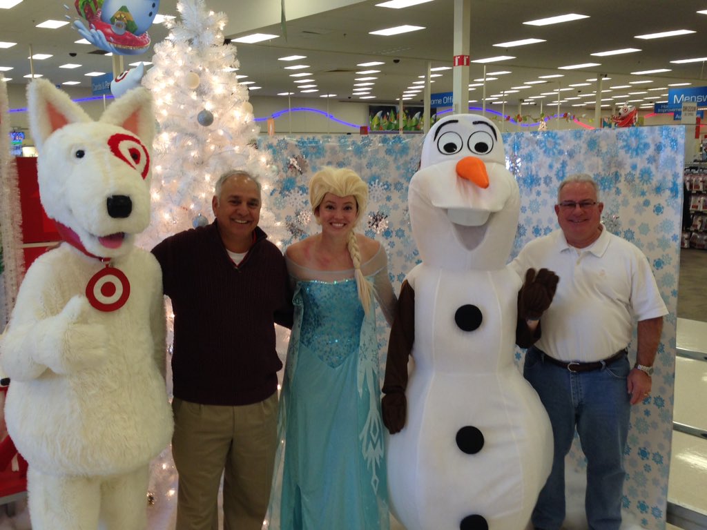 GarySmouse's tweet image. Our favorite day of the year at #1514Dollhouse and we get to share it with @NRHPD and @CityofNRH Heroes!