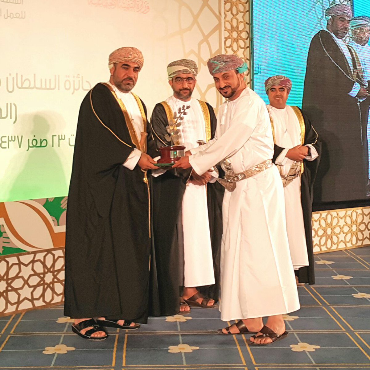 أحمد بن سالم السيابي tweet media