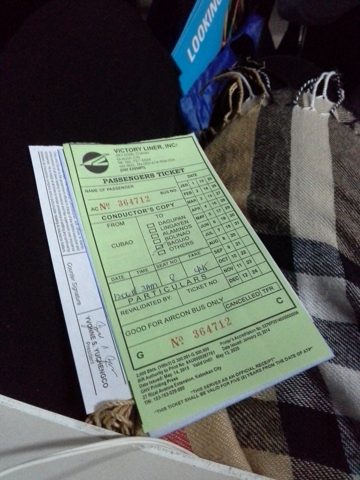 Madel_o15's tweet image. Waiting for the bus to Baguio. =D what to do for an hour and a half? #Appco #TimeToEarnBig