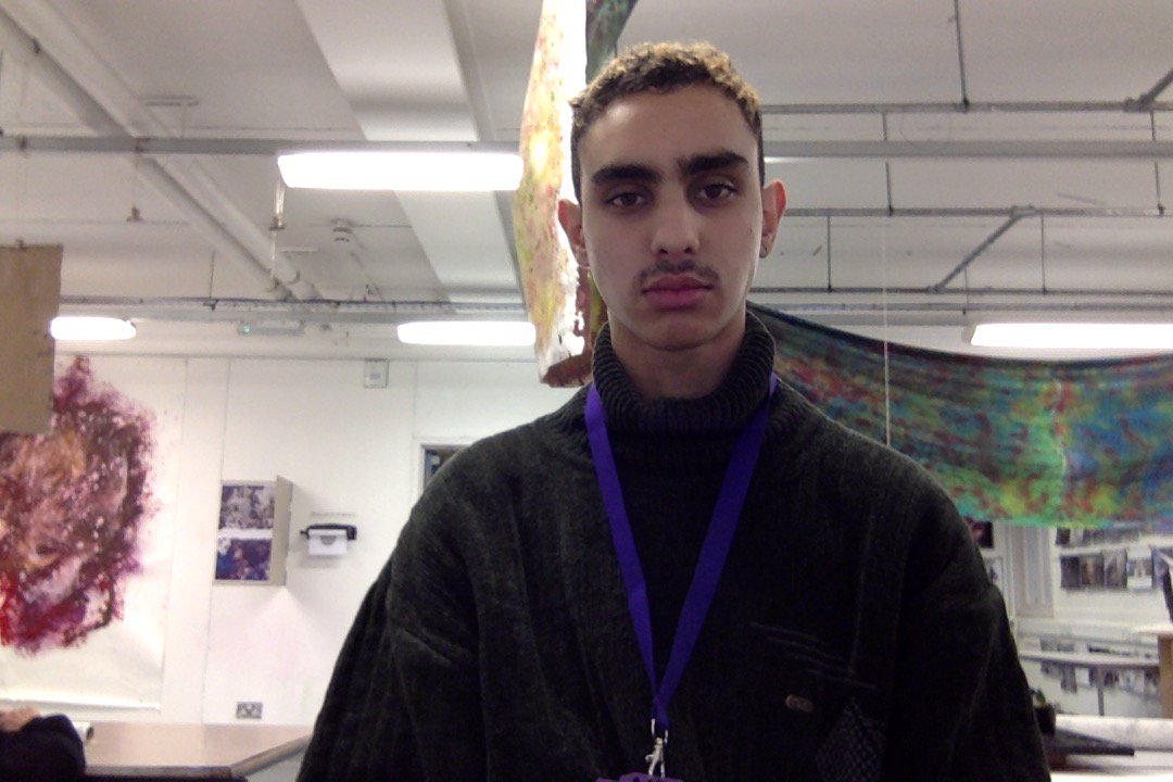 OFFGLOSS's tweet image. acabo de hacer este bolso de mierda ame aburro