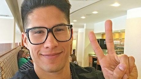 ElNacionalWeb's tweet photo. [Fotos] Artistas regresaron a Venezuela para votar el 6D #TúDecides https://t.co/7rGfr6HT7w https://t.co/6LjPzShWvl