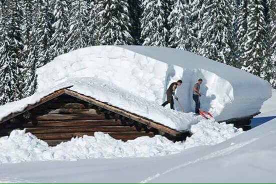 RefinedRoofing's tweet image. Is Everyone Ready? ❄️💨💦☁️ #WinterIsComing #BePrepared