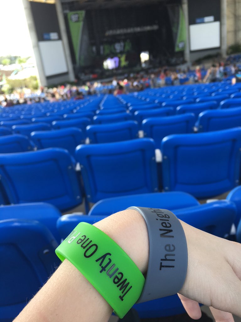carepears4's tweet photo. @jesserutherford @twentyonepilots https://t.co/tlAcj4wxBP