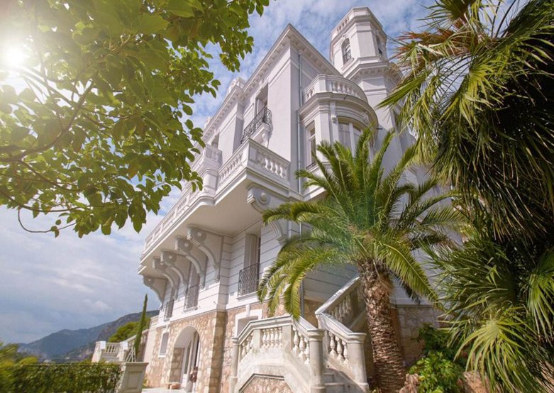 SothebysHomesP's tweet photo. Internationally Extraordinary: Belle Epoque mansion in Provence built in 1901: https://t.co/sZ9uV7oW6B https://t.co/EHbf4Q9PGZ