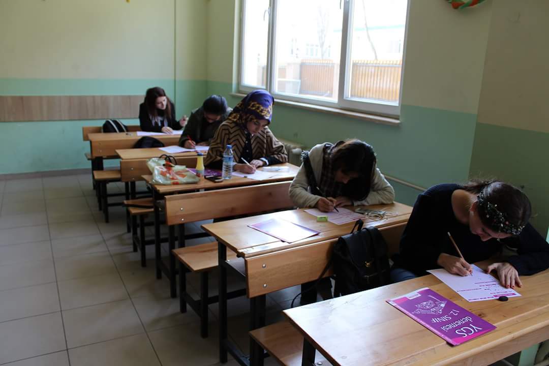 Liseden mezun olmuş öğrencilere açtığımız YGS-LYS hazırlık kurslarında 1. YGS denemesini bugün yaptık @hidayethocam