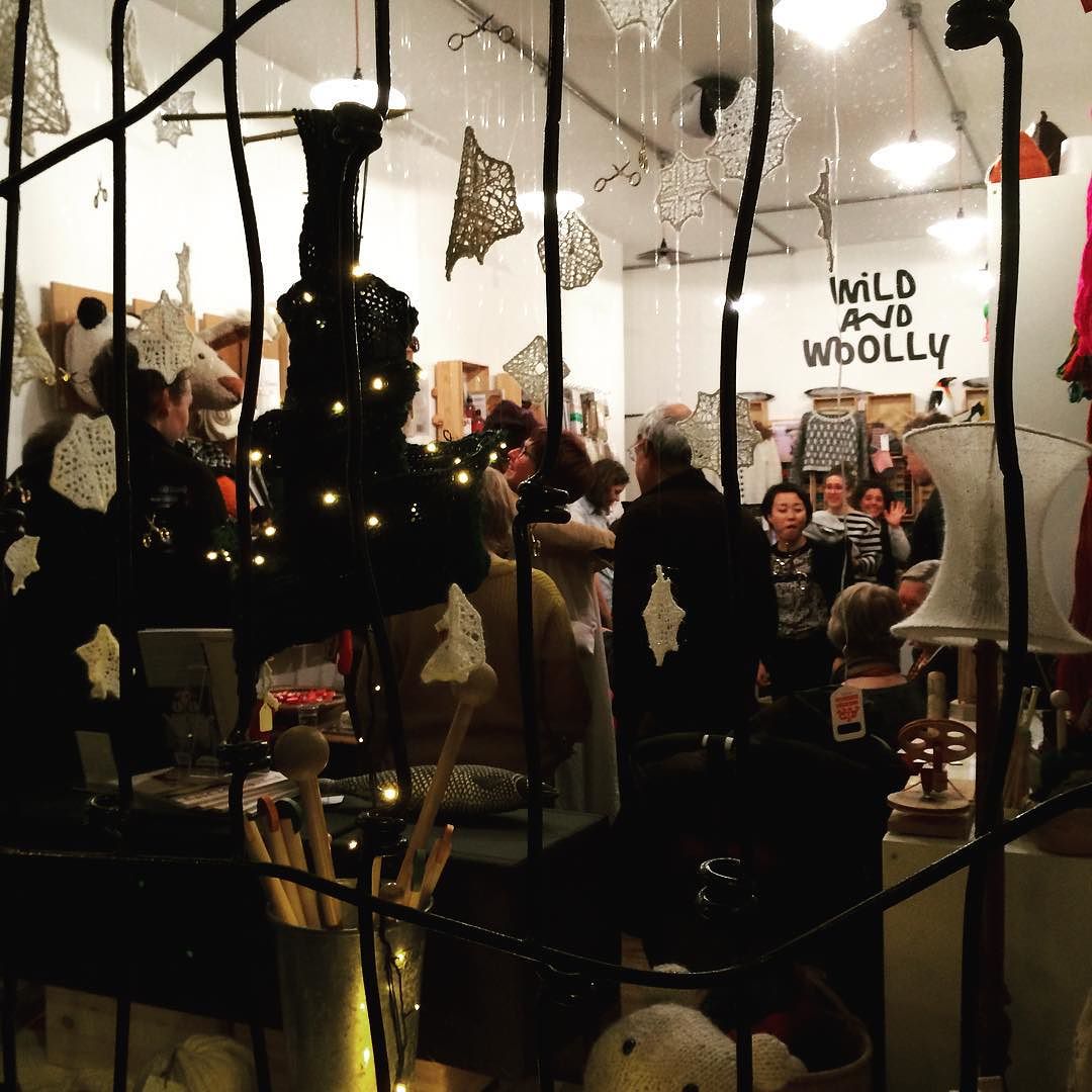 woollenwords's tweet image. #penguinpatterns party in progress! Books and @island_wool and lots of lovely people and a … buff.ly/1lEHDj6