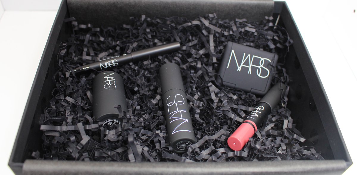 katieionablog's tweet image. LAST FEW HOURS OF MY #GIVEAWAY! ENTER HERE:bit.ly/1PU8naH  #win #girlgang #bbloggers #BloggingGals