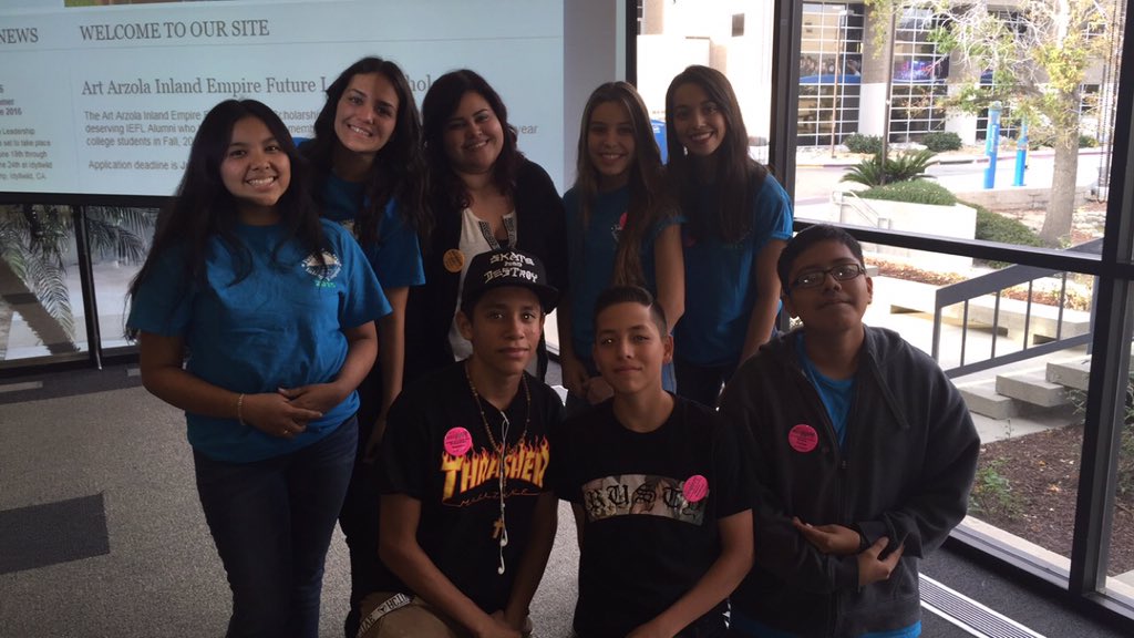 briannaaortiiz's tweet photo. Missed them wayyyy too much, I love you with a passion #IEFL https://t.co/0MEaubHos1