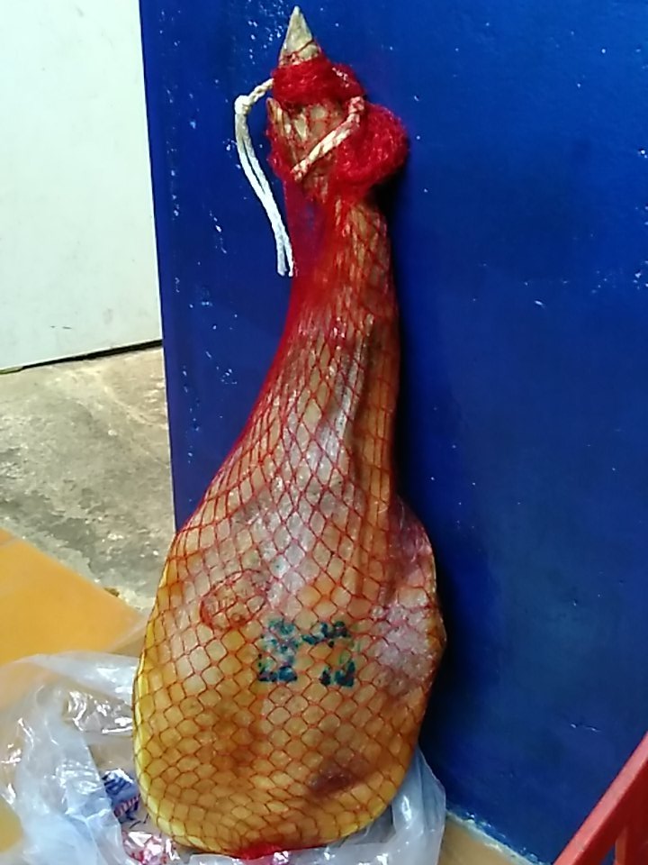 trastrasdaroca's tweet photo. El JAMON https://t.co/5piu0fK9E1