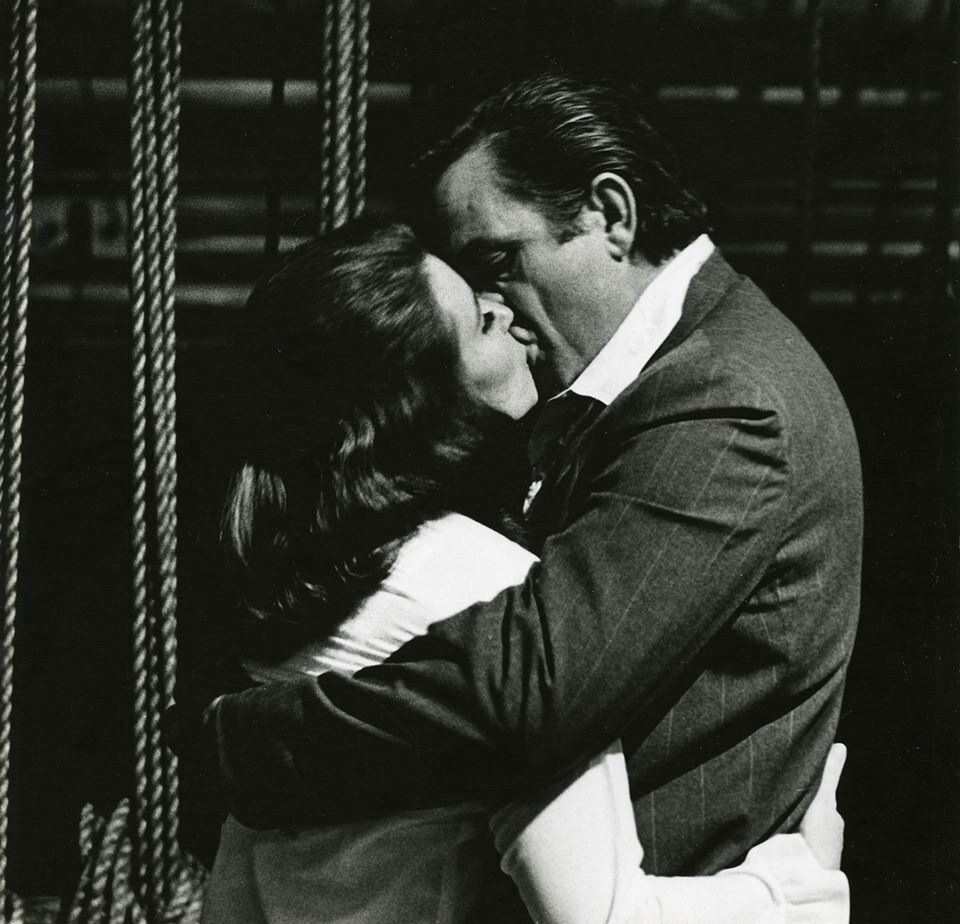 NotableHistory's tweet photo. June Carter &amp; Johnny Cash https://t.co/am5DbUazyp