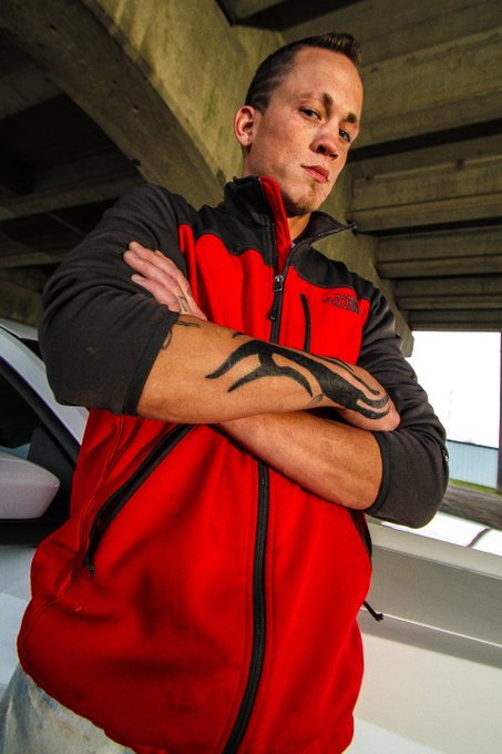 last couple shoots https://t.co/xFM77eQSdL<a href="/tag/felixbaumgartner2012"class="tags"><span>#felixbaumgartner2012</span></a><a href="/tag/alaneustace2014"class="tags"><span>#alaneustace2014</span></a>