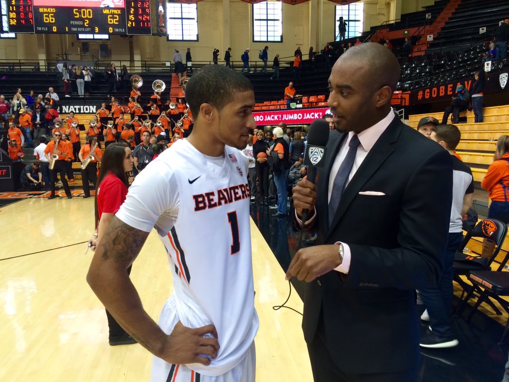 BeaverMBB's tweet photo. Two pretty good Oregon State guards. GP2 and @L_Hurd. #gobeavs https://t.co/BXwm0gR2Wb