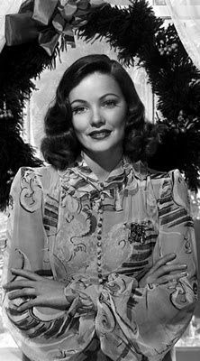 treasurechestTO's tweet photo. Make a grand entrance at your #holiday party this year with a stunning #vintage dress from #thetreasurechest. https://t.co/FYvid3uk1z