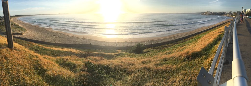 robertmbarnes's tweet photo. No better way to start a day... @Roaring40sSurf #r40s https://t.co/x61ujwobY5