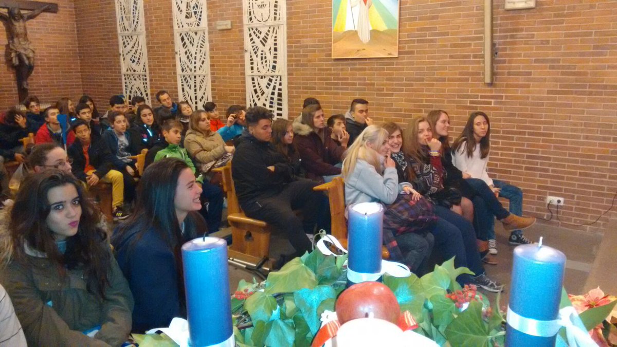 CJLasNaves's tweet photo. Hoy hemos acabado la actividad solidaria en la parroquia entregando la comida comprada entre todos para Cáritas https://t.co/MuZr4kWpgr