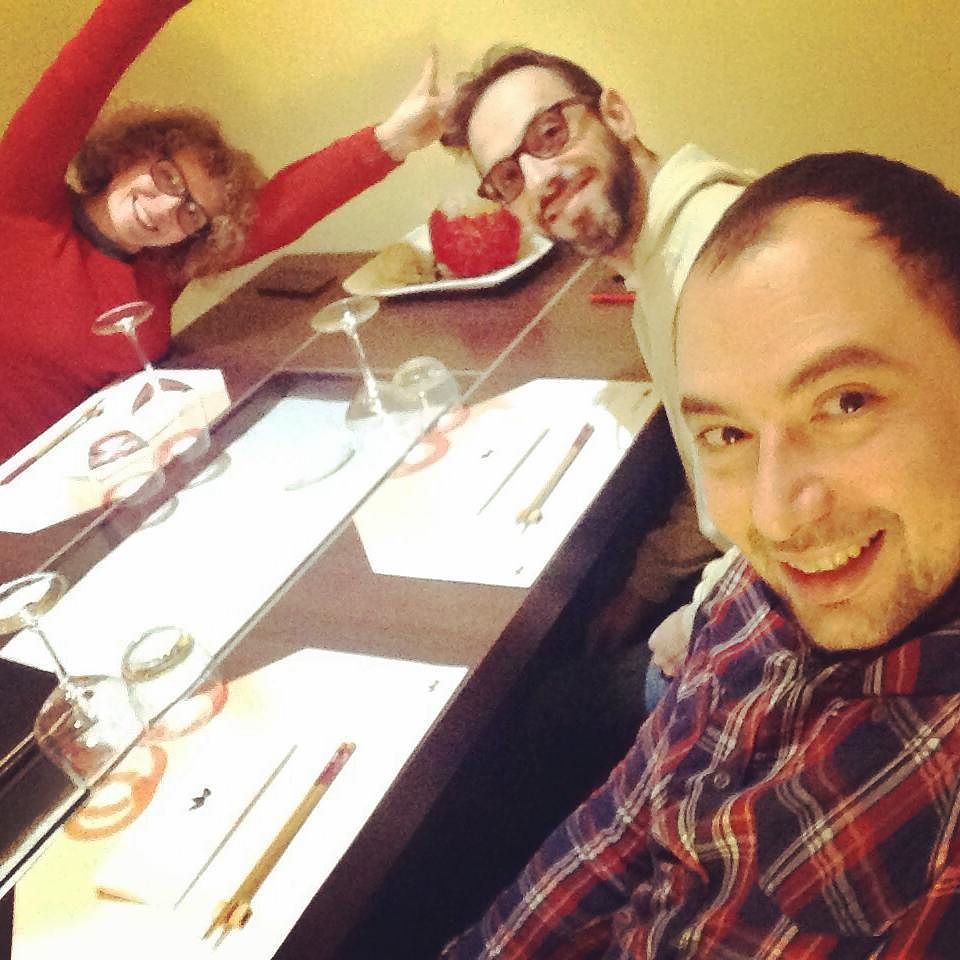 LilaMadrigali's tweet photo. Waiting for #sushi with my #besties! #wengallarate #sushirestaurant #bestfriends #instafri… https://t.co/09fjIlPZxf https://t.co/tcp6qPYash