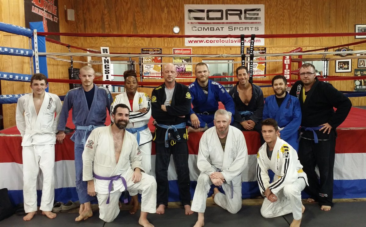 CoreLouisville's tweet photo. Saturday morning training at CORE
#muaythai #Kickboxing #bjj #jiujitsu https://t.co/uxXxM9CED4