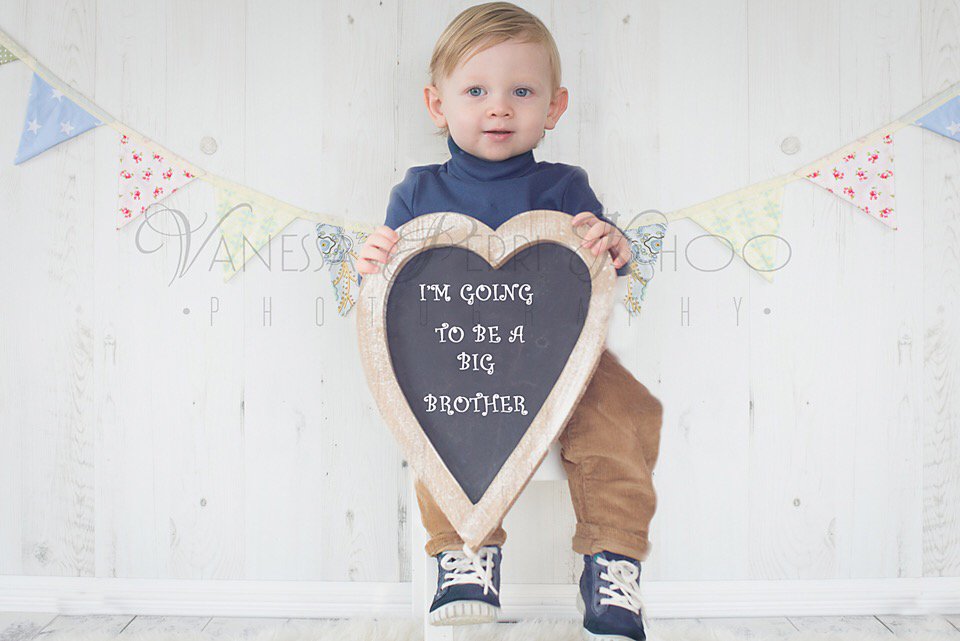 chrissyw02's tweet image. Absolutely crazy times ahead for the our little family! Cannot wait. Xx #BabyNo2 #TheWhiteheadBoys